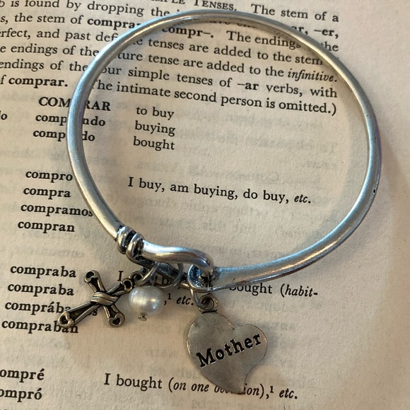 🔥5/$10 mother charm bangle bracelet Pearl cross chunky - Picture 2 of 6